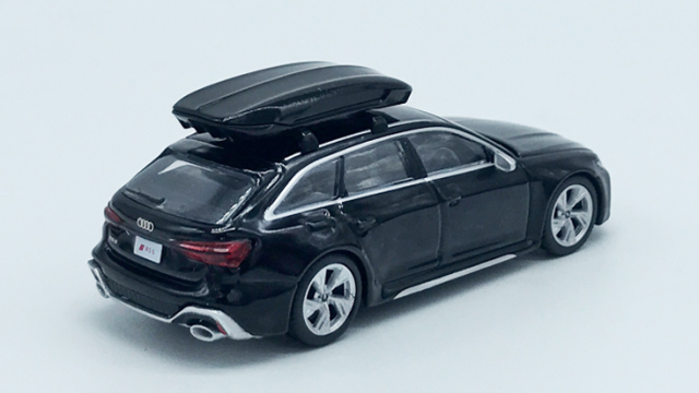 1/64 アウディ RS 6 アバント ミトスブラックメタリック w/ルーフボックス