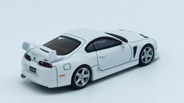 1/64 Toyota TRD 3000GT スーパーホワイト