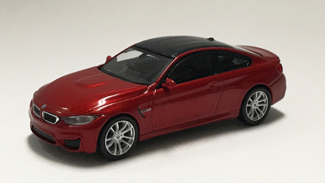 MINI GT 1/64 BMW M4 (F82) サキールオレンジ(右ハンドル)