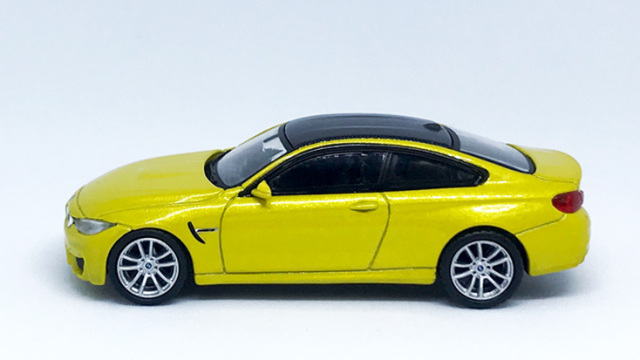 Top Speed 1/18 BMW M4 Mパフォーマンス (G82) ファイヤー
