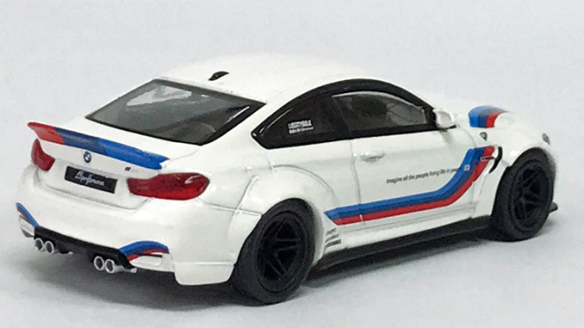 MGT00161-L 1/64 LB☆WORKS BMW M4 ホワイト/Mストライプ(左ハンドル)