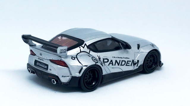 MINI GT Pandem Toyota GR Supra シルバー MINI GT 1/64 Pandem Toyota GR スープラ V1.0 シルバー(右