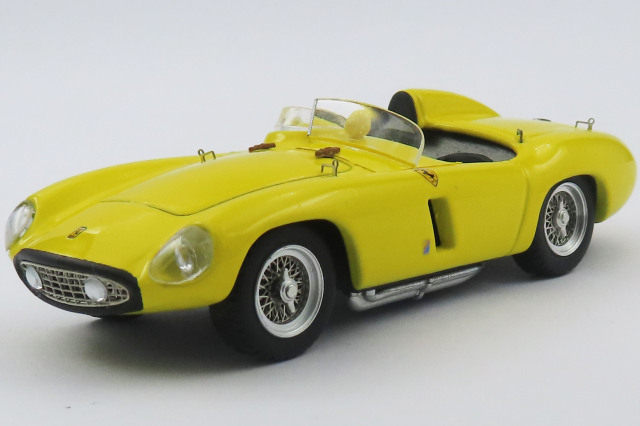 ART MODEL 1/43 フェラーリ 750 モンツァ 1995 No. 0552 映画 "Ferrari" 使用車