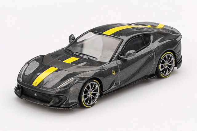  BBR 1/64 フェラーリ 812 コンペティション Giallo Competizione