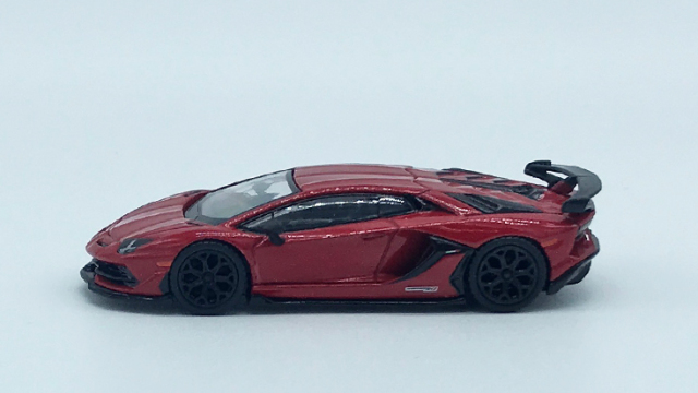 MINI GT 1/64 ランボルギーニ アヴェンタドール SVJ ロッソマーズ(右