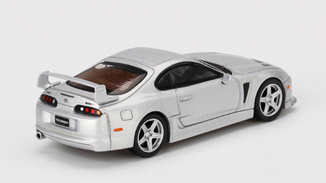 MINI GT 1/64 Toyota TRD 3000GT アルパインシルバーメタリック(左