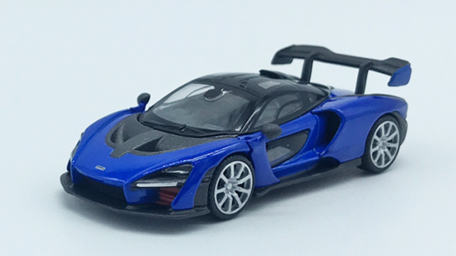 MINI GT 1/64 マクラーレン セナ アンタレスブルー(右ハンドル