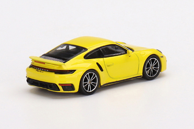 MINI GT 1/64 ポルシェ 911 ターボ S レーシングイエロー(左