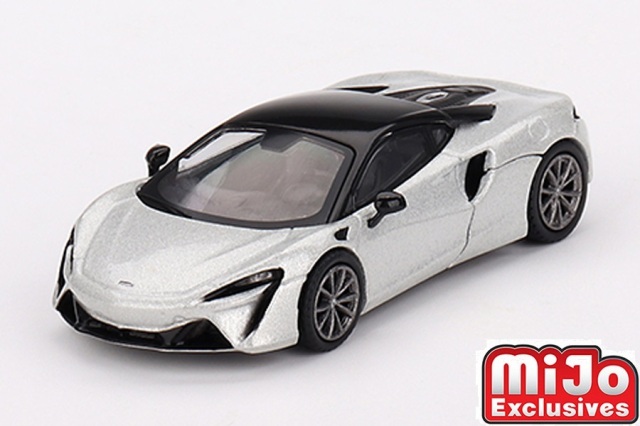 MINI GT 1/64 マクラーレン アルトゥーラ アイスシルバー(左ハンドル)