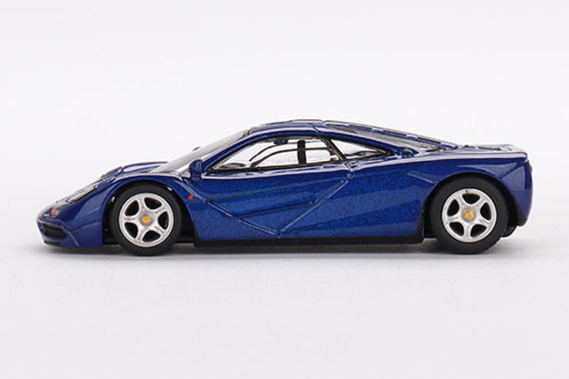 MINI GT 1/64 マクラーレン F1 コバルトブルー（左ハンドル