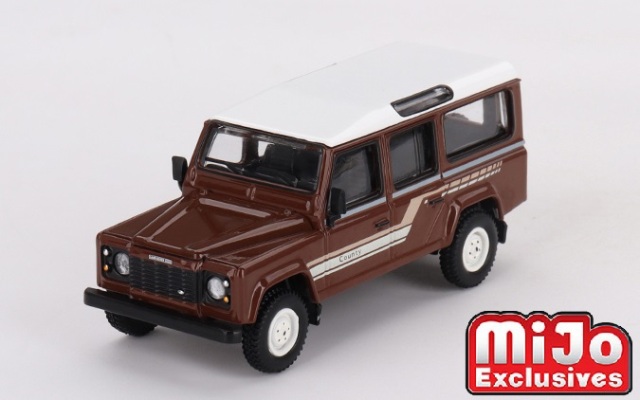 MINI GT 1/64 ランドローバー ディフェンダー 110 1985 カウンティステーションワゴン ラセットブラウン(左ハンドル)