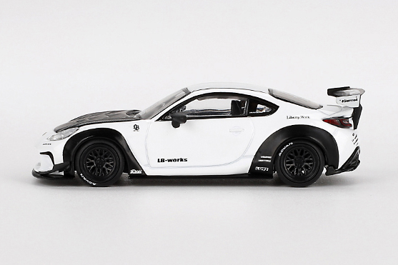 MINI GT 1/64 Toyota GR86 LB☆Nation ホワイト(左ハンドル