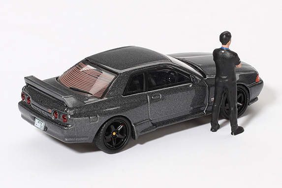 MINI GT 1/64 Nissan スカイライン GT-R R32 ニスモガンメタル 松田次