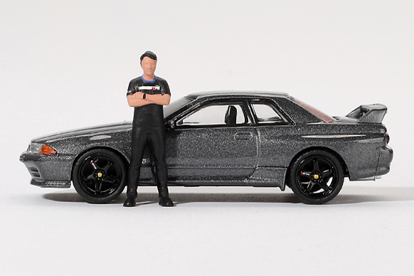 MINI GT 1/64 Nissan スカイライン GT-R R32 ニスモガンメタル 松田次