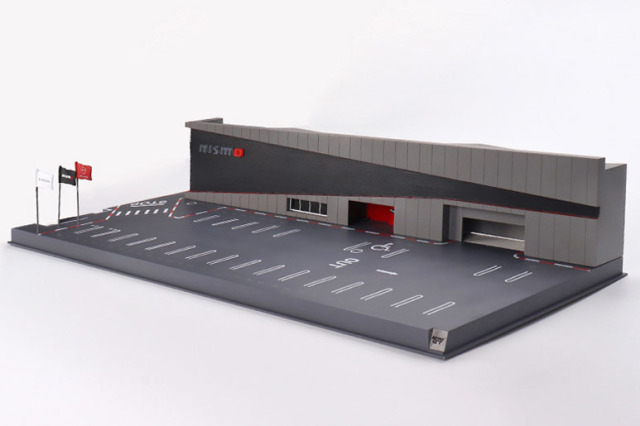 MINI GT 1/64 ジオラマ 日産モータースポーツ＆カスタイマイズ NISMOオペレーション