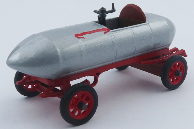 RIO 1/43 ジェナッツィ ラ・ジャメ・コンタント 1899 世界初電気自動車 記録 105km レッド/ブラック