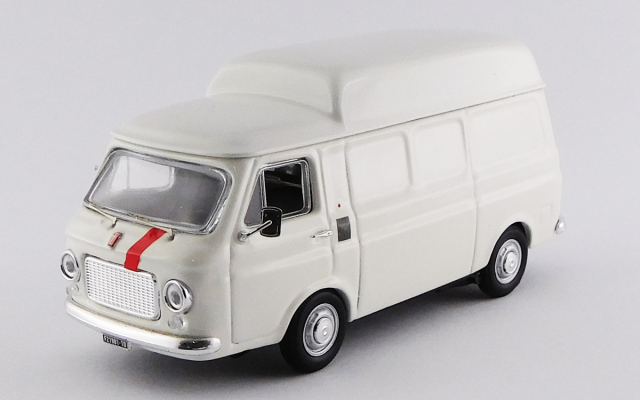 RIO 1/43 フィアット 238 ハイルーフ 1970