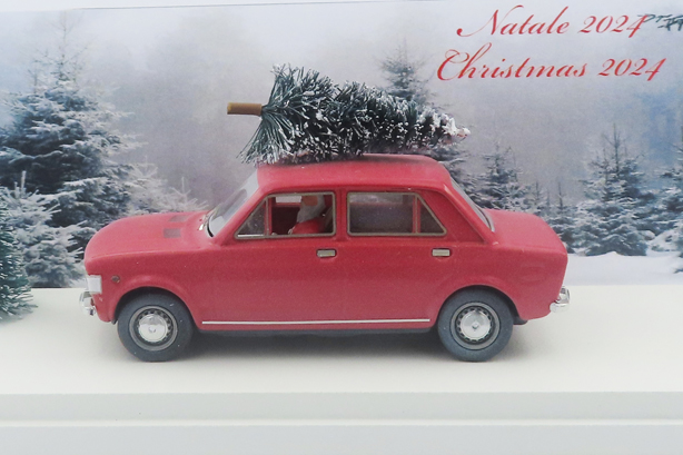 RIO 1/43 フィアット 128 1シリーズ クリスマス 2024 サンタクロース フィギュア付