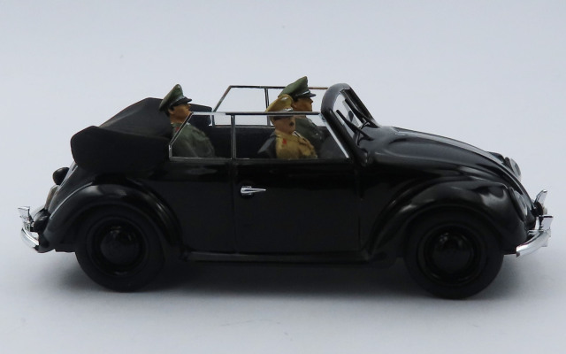 ミニカー　VW　フォルクスワーゲン　ビートル　カブリオレ　1951 マイスト 1/18スケール 1951 VW ビートル カブリオレ - メルカリ