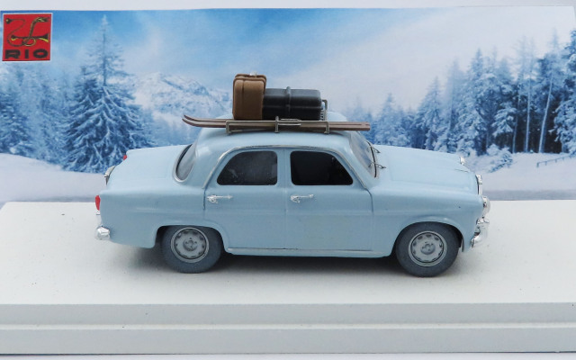 RIO 1/43 アルファロメオ ジュリエッタ T.I. Berlina 1959 ウィンターホリデー