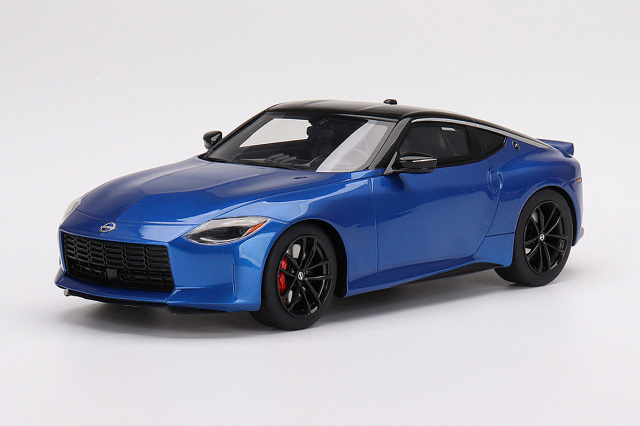 Top Speed 1/18 Nissan Z パフォーマンス 2023 セイランブルー(左