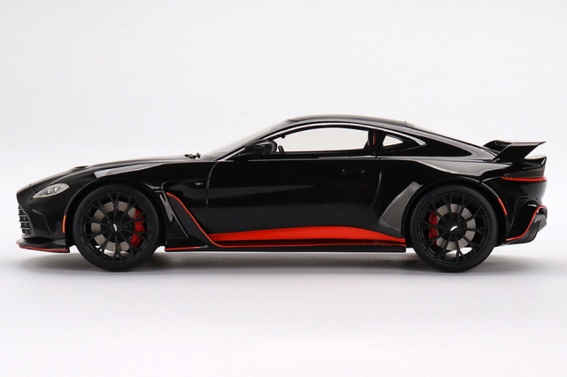 Top Speed 1/18 アストンマーチン V12 ヴァンテージ ジェットブラック  