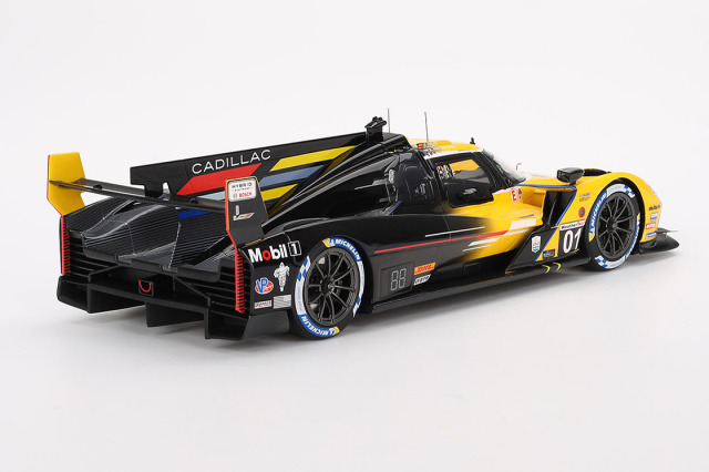 Top Speed 1/18 キャデラック Vシリーズ. R IMSA デイトナ24時間
