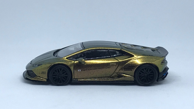 MINI GT 1/64 LB★WORKS ランボルギーニ ウラカン バージョン 2 マジックブロンズ