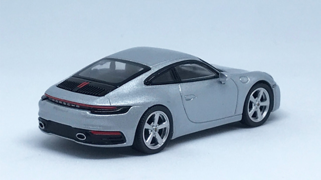 MINI GT 1/64 ポルシェ 911(992) カレラ S GTシルバーメタリック(左