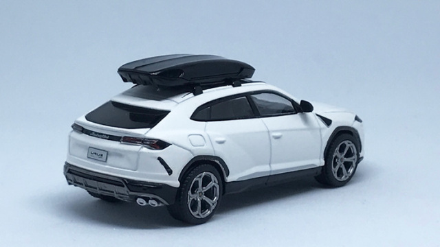 MiniGT ランボルギーニ ウルス パフォーマンス ロッソ マーズ チェイス