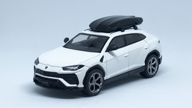 MINI GT 1/64 ランボルギーニ ウルス Bianco Monocerus Matt(ホワイト) w/ルーフボックス(右ハンドル)