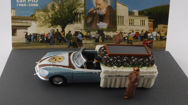 ミニカー　1/43 シトロエン DS スペシャル 1968 ピオ神父葬儀(メタリックライトブルー) [RIO4229/2P] RIO 1/43 シトロエン DS スペシャル 1968 メタリック ライト