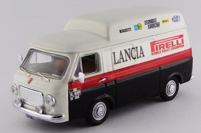RIO 1/43 フィアット 238 ハイルーフ ピレリ/ランチア アシスタントカー