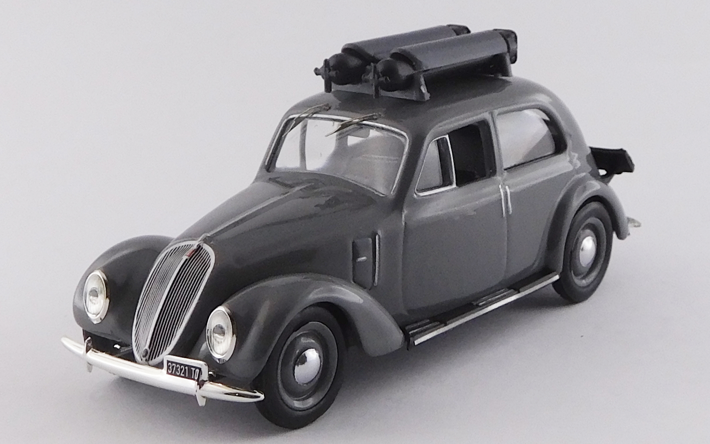 RIO 1/43 フィアット 1500 6C 代用ガス仕様車 1935