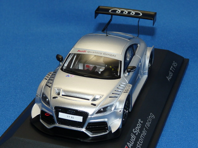 スパーク製 （ディーラー特注） 1/43 アウディ TT RS ”カスタマー・レーシング” （シルバー）