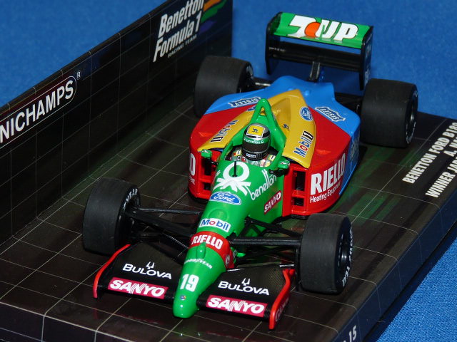 ミニチャンプス 1/43 ベネトン フォード B189 1989 日本GP 優勝 No.19 A.Nannini