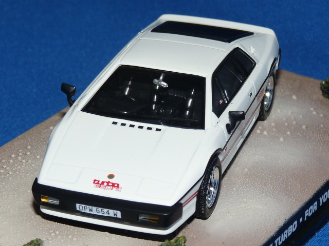 イクソ製 1/43 ロータス エスプリ ターボ （ホワイト） 007 ジェームスボンド・コレクション No.68