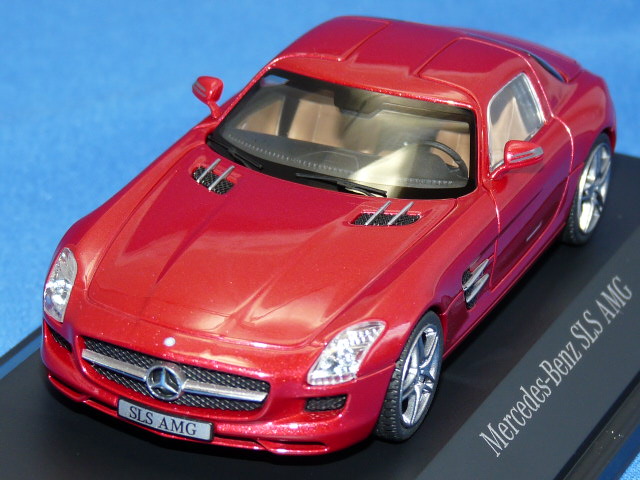 シュコー製 （ディーラー特注） 1/43 メルセデスベンツ SLS AMG （レッド）