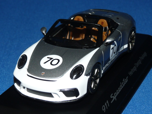 スパーク製 （ディーラー特注） 1/43 ポルシェ 911 (991/II) スピードスター ヘリテージデザイン パッケージ #70 （GTシルバー）