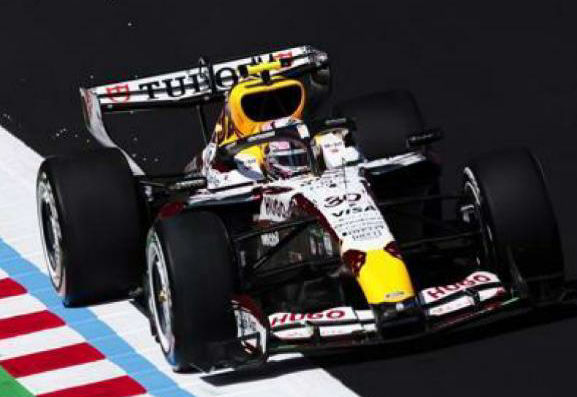 ★予約品★ スパーク 1/64 Visa Cash App Racing Bulls Formula One Team VCARB 03 2026 日本GP （ゼッケン2種）