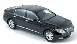 ノレブ 1/18 レクサス LS460 2010 （ブラック）