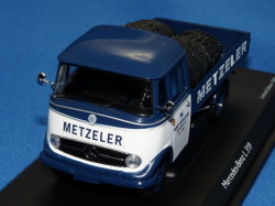 シュコー 1/43 メルセデスベンツ L319 ”Metzeler” タイヤ積載 （ブルー）