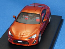 CAM@ 1/43 トヨタ 86 プロトタイプモデル 2011 東京モーターショー （オレンジメタ）