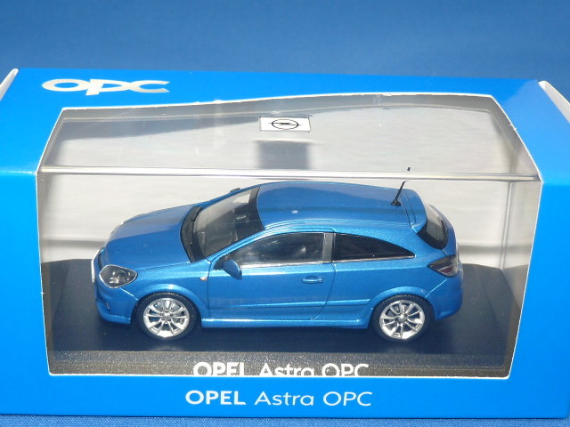 ミニチャンプス製 （ディーラー特注） 1/43 オペル アストラ OPC