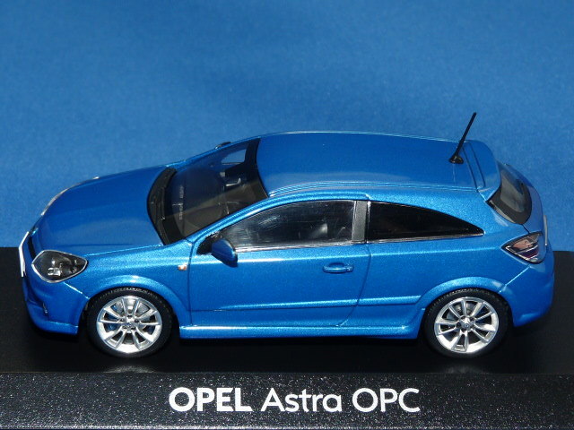 オペル 特注 モーターアート 1/43 アストラ OPC ミニチャンプス製 （ディーラー特注） 1/43 オペル アストラ OPC