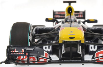 ミニチャンプス 1/18 レッドブル レーシング ルノー RB6 2010 アブダビ