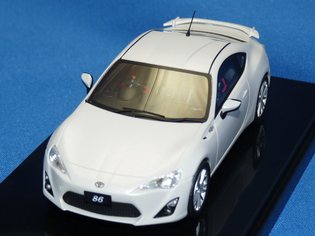 ☆特価品☆ WIT'S 1/43 トヨタ 86 （サテンホワイトパール）