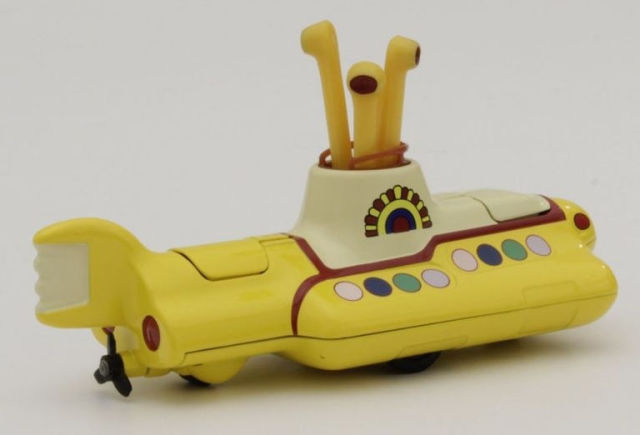 コーギー （約134mm） イエローサブマリン （The Beatles）