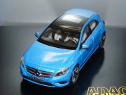 シュコー製 （ADAC 特注） 1/43 メルセデスベンツ A クラス 2012 （ブルーメタ） Gelber Engel 2013 限定250台