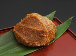 善光寺門前みそ すや亀 コシヒカリみそ 赤めの信州味噌